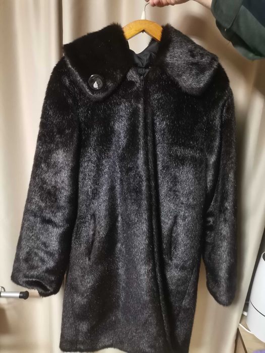 Шуба жіноча гарна