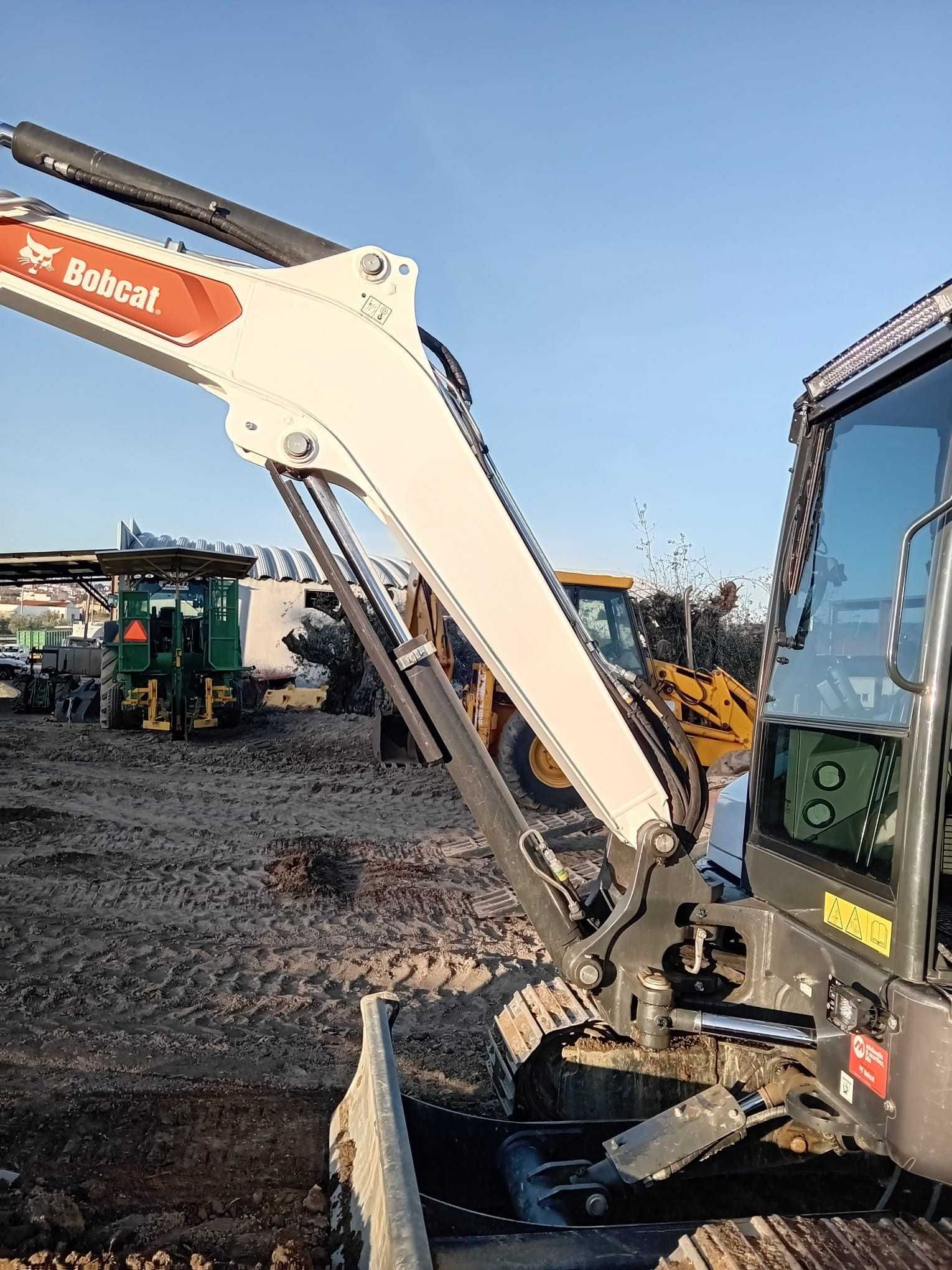 Mini Escavadora Bobcat E 55 Z R2-SERIES