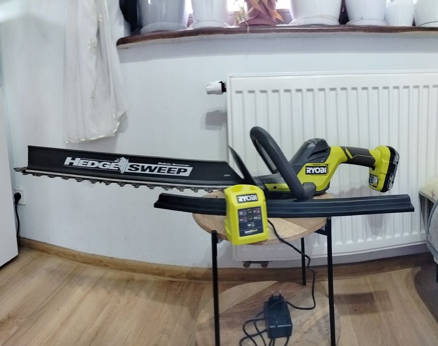 Nożyce Akumulatorowe Ryobi Zestaw One+ 18V