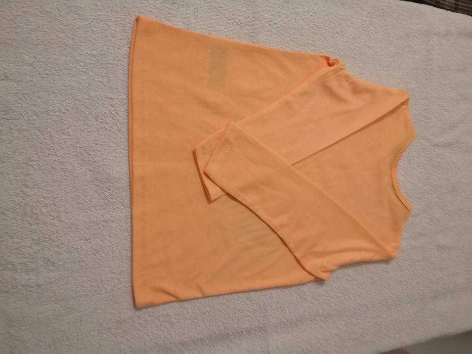 T-shirt, koszulka, r. 104, stan jak nowa