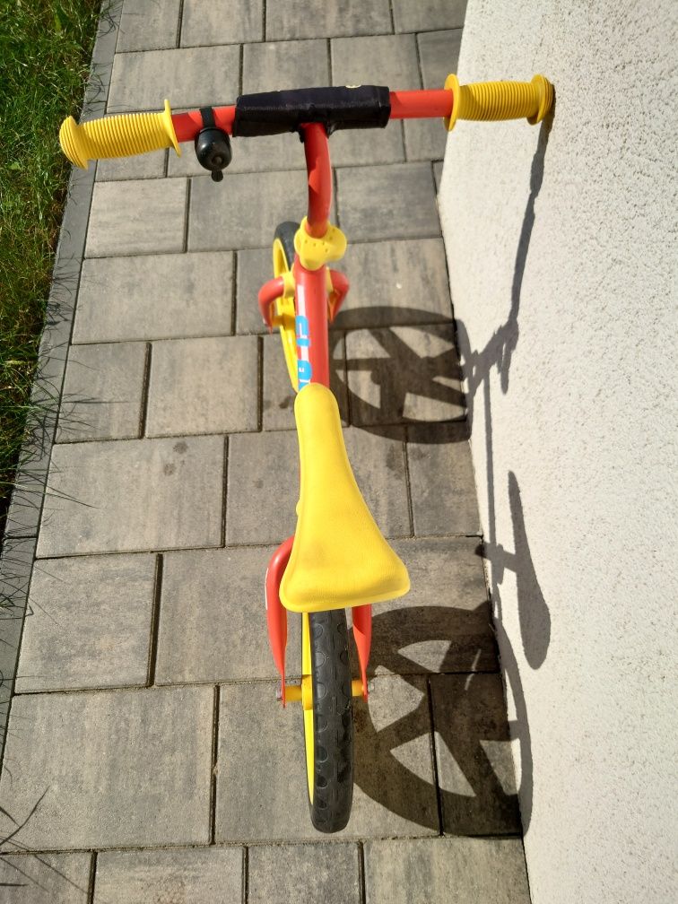 Rowerek biegowy Playtive Lidl, czerwony, duży, z dzwonkiem, rower