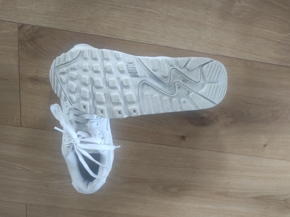 Sprzedam Nike Air Max 90 W DH8010 rozmiar 37.5