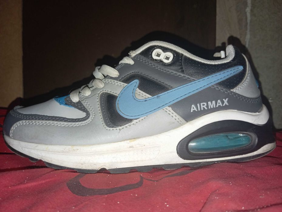 Nike кросівки жіночі 37 розмір