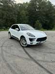 Porsche Macan ___
