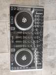 Kontroler numark n4