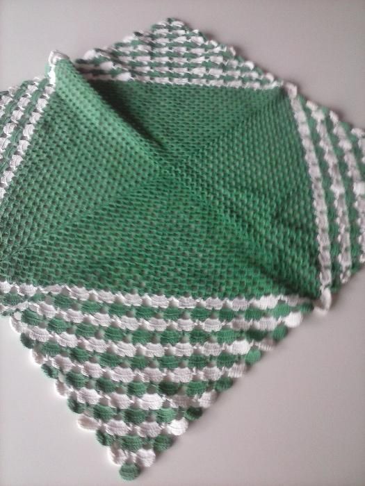 Crochet decorativo verde