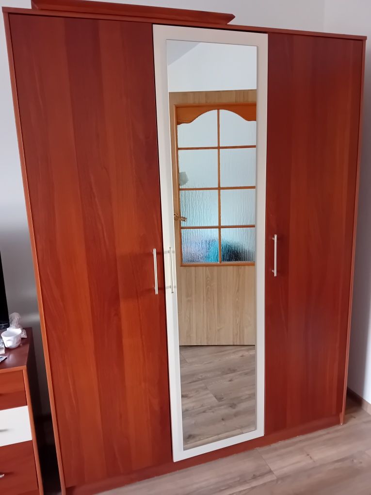 Szafa w idealnym stanie
