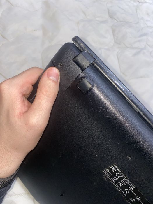 Ноутбук ASUS X551M • 15.6” • працює, недорого