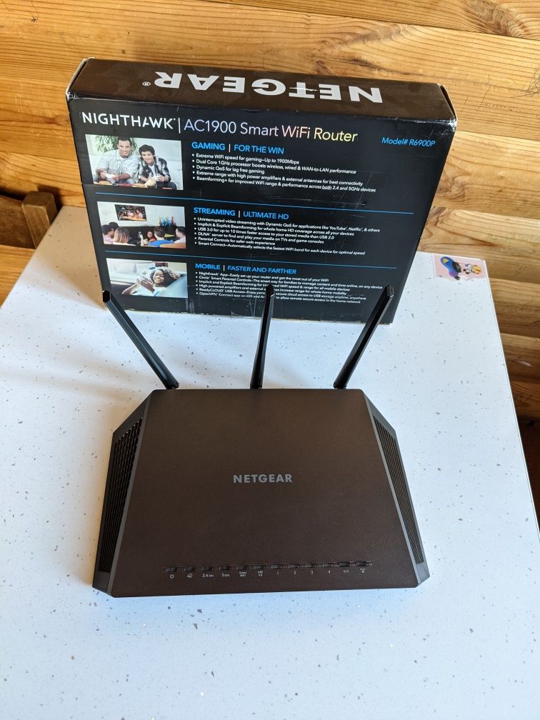 Netgear Nighthawk R6900P dual band