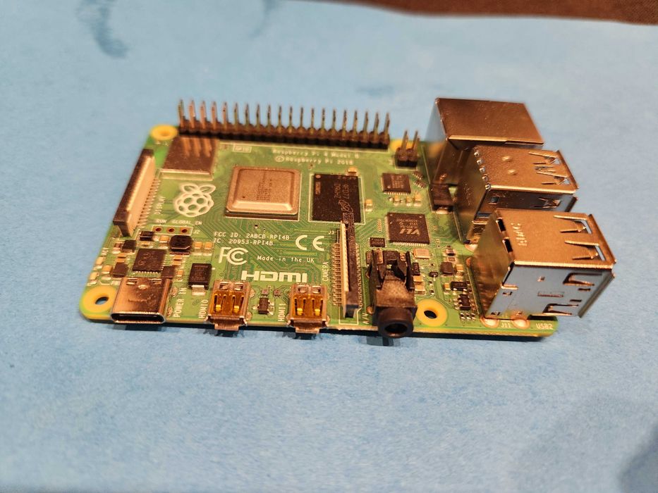 Raspberry Pi 4B 2GB RAM + Zestaw