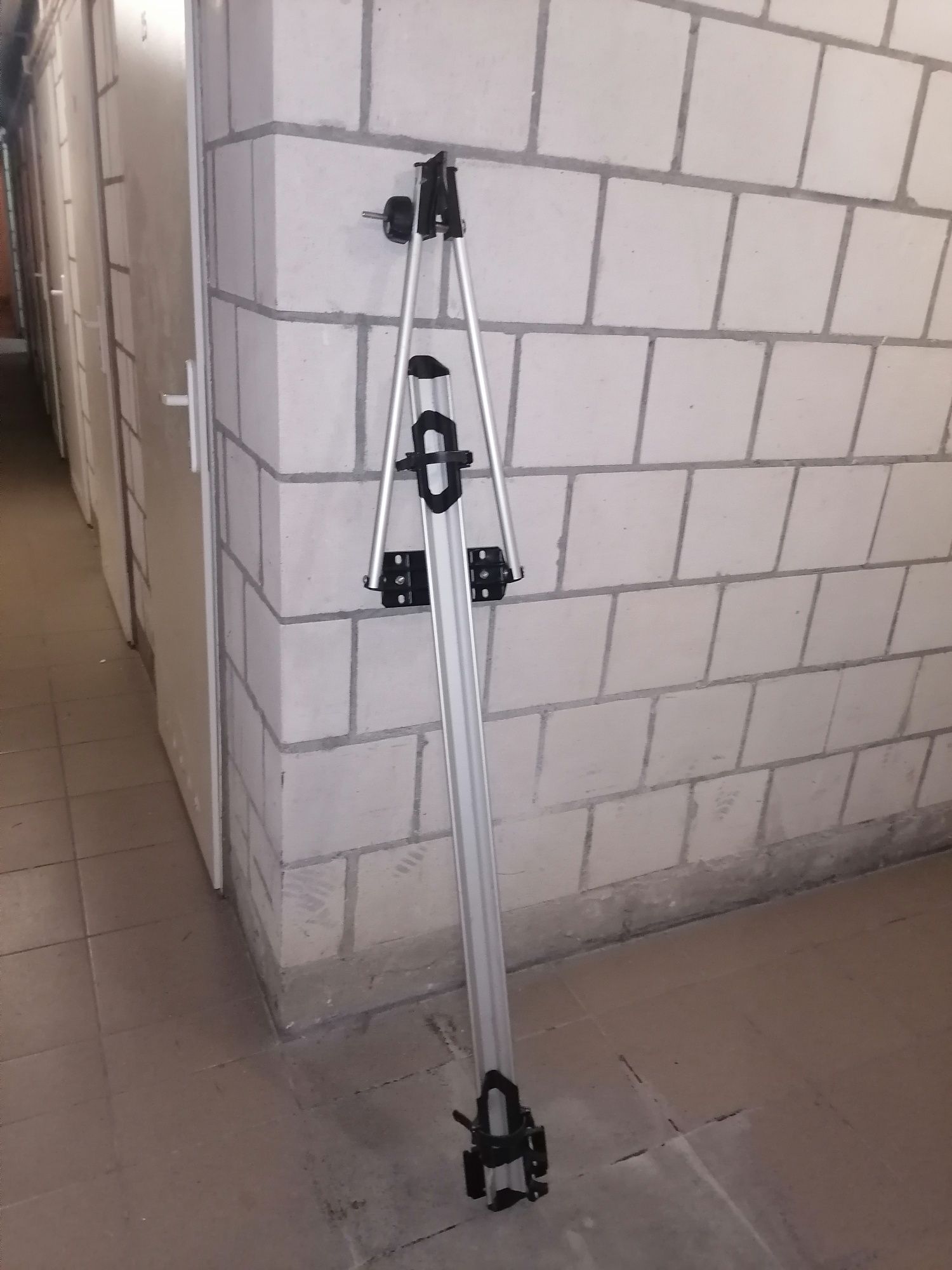 Bagażnik rowerowy na relingi