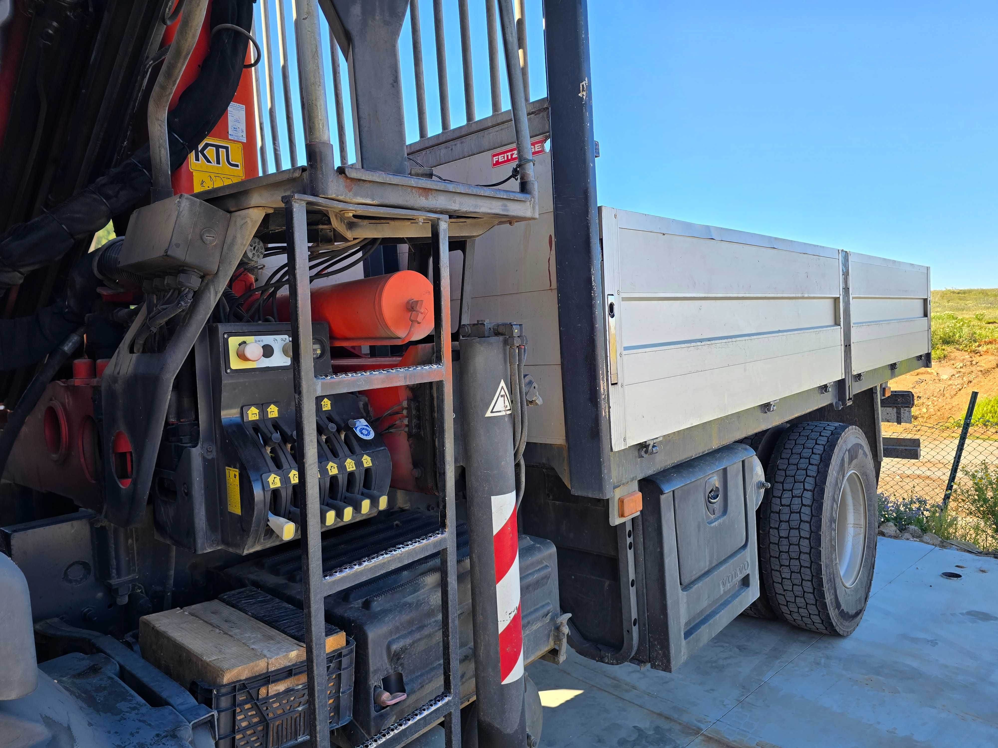 Camião grua Volvo FM 300