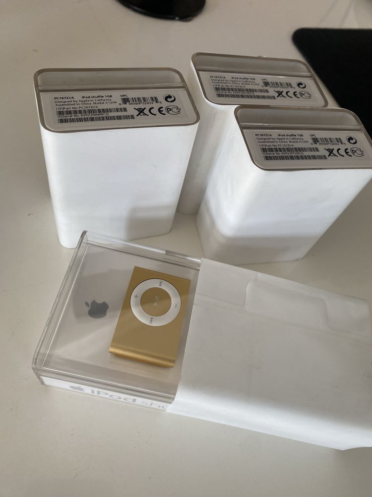 Apple iPod Shuffle 1gb A1204 NOWY - IDEAŁ - nie otwierane GOLD