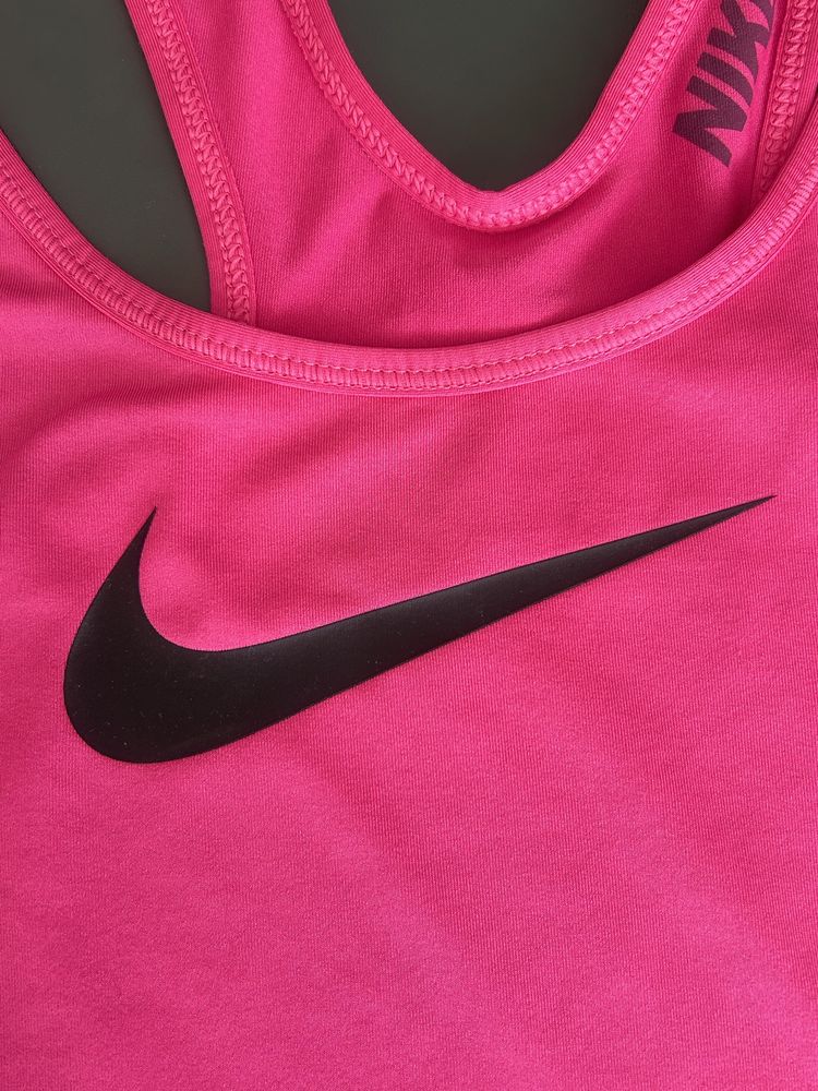 Damska koszulka sportowa. Nike