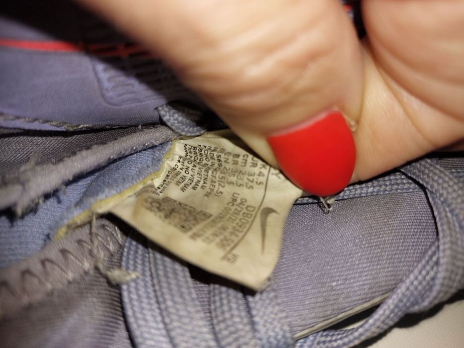 Продам сороконіжки Nike