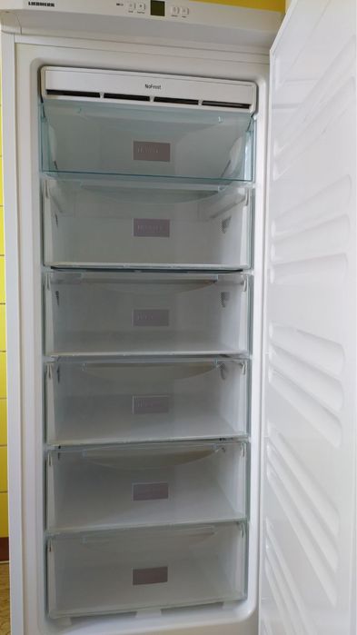 Морозильна камера Liebherr GN 2323 на 226л ідеальному стані