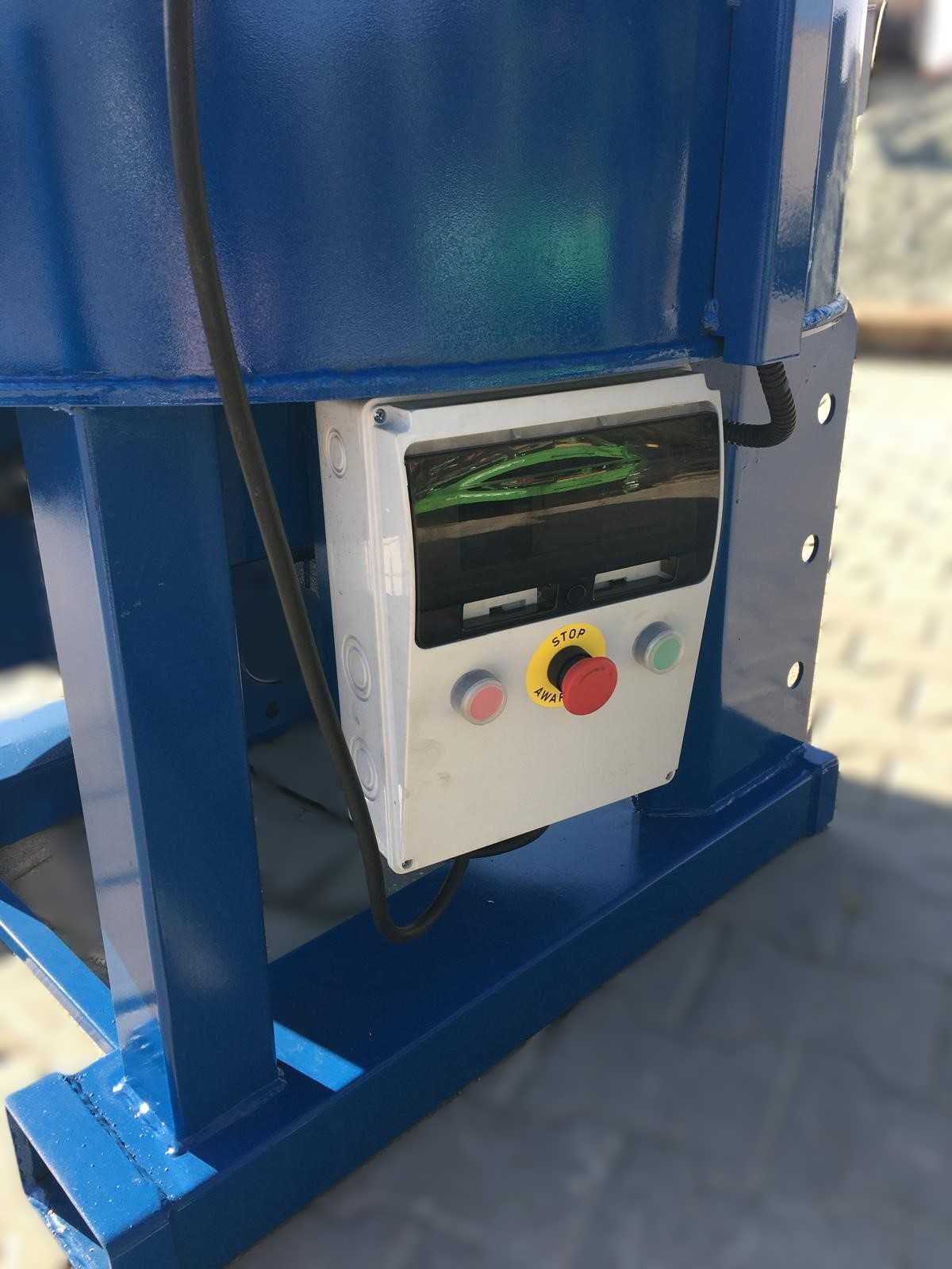Elektryczna betoniarka planetarna 400L osłony zgarniacz transport