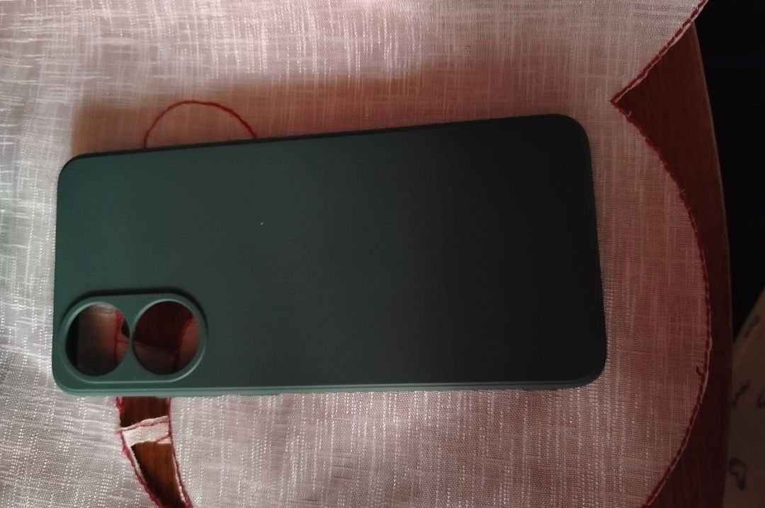 Etui na telefon Nowe