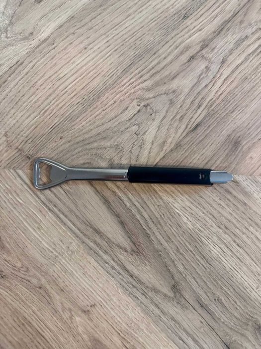 Otwieracz 3w1 do butelek, słoików i puszek