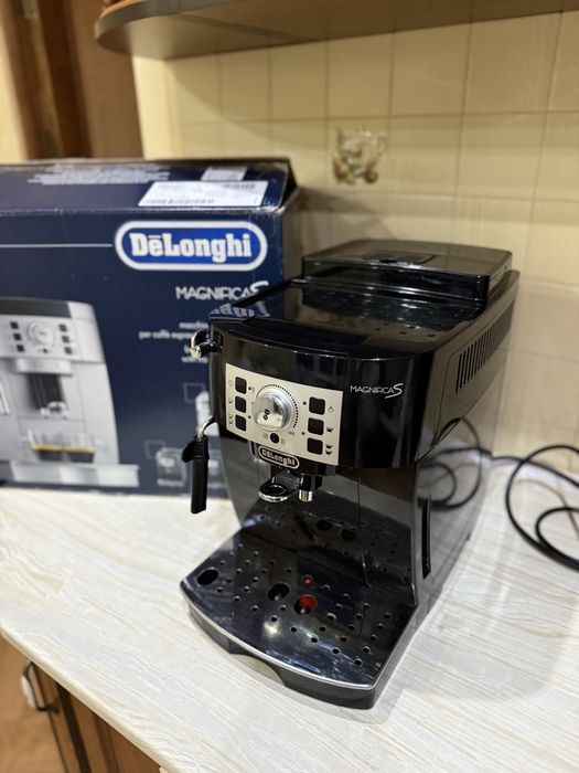 Delonghi Magnifica S 2021 рік