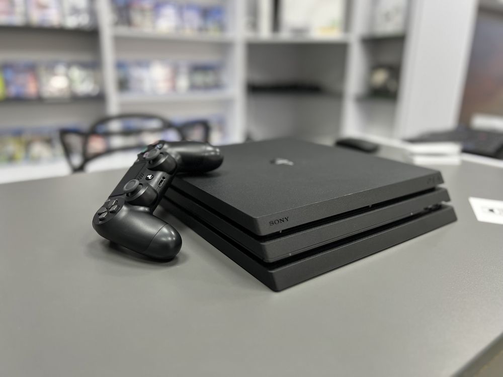 Sony PlayStation 4 Pro 1TB відмінний стан, гарантія 12 місяців