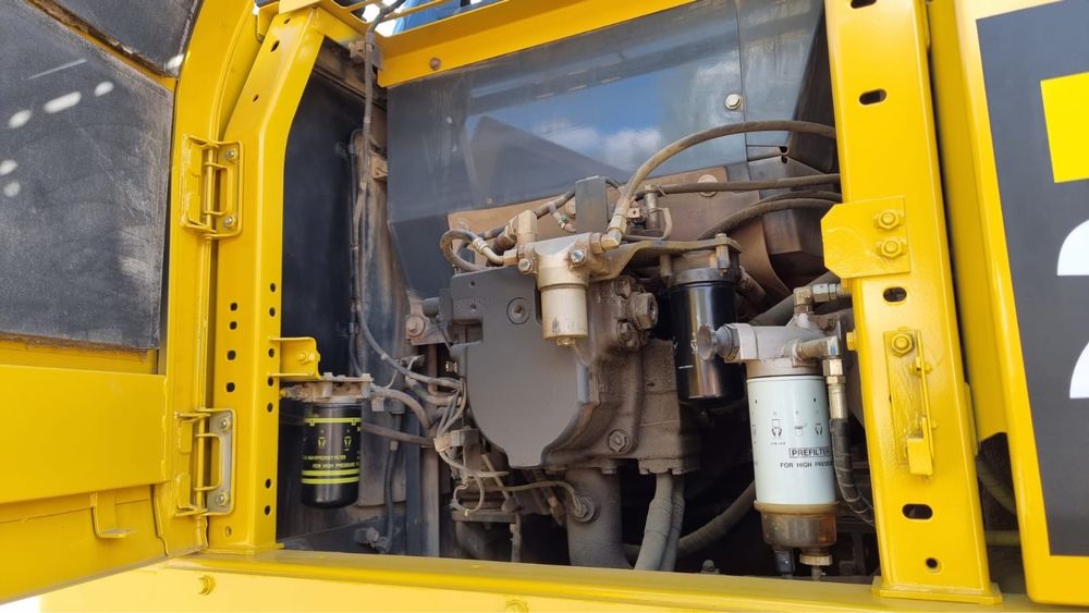 Продам экскаватор Komatsu PC 210 LC , 2018 г