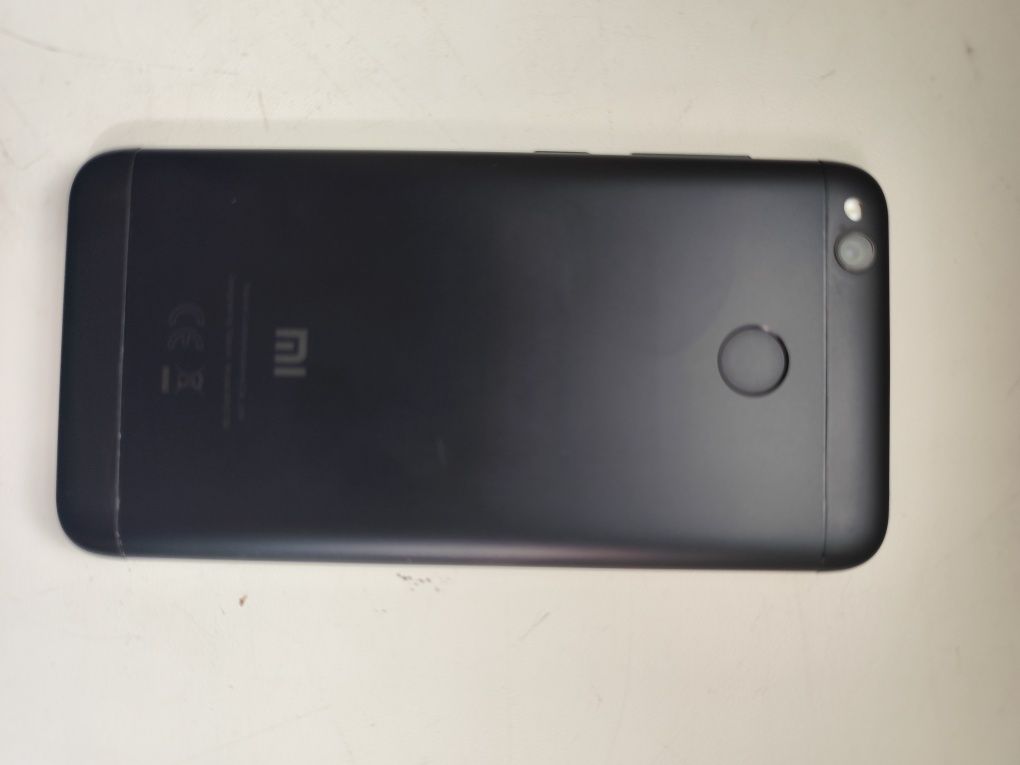 Sprzedam smartfon Xiaomi Redmi 4x