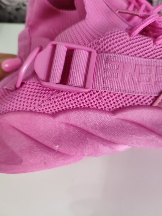 Buty adidasy  sneakersy damskie różowe wciągane lekkie 41 wkład. 26.5