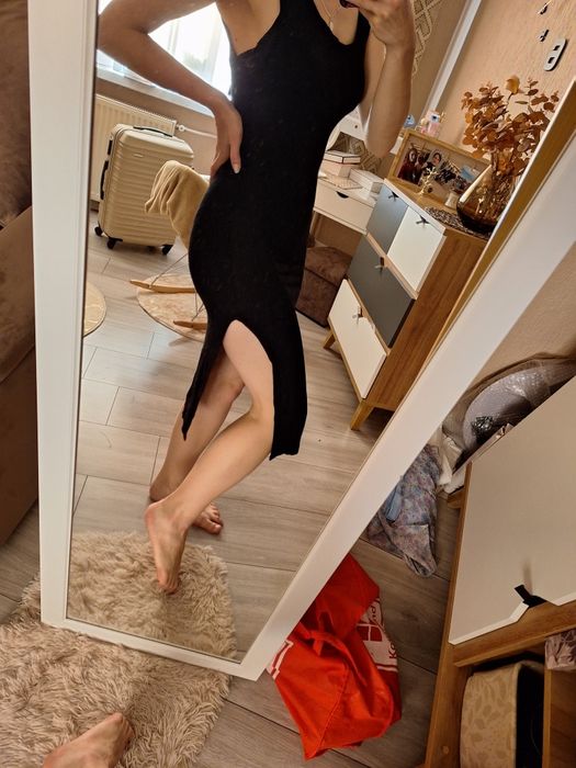 Sukienka na ramiączkach