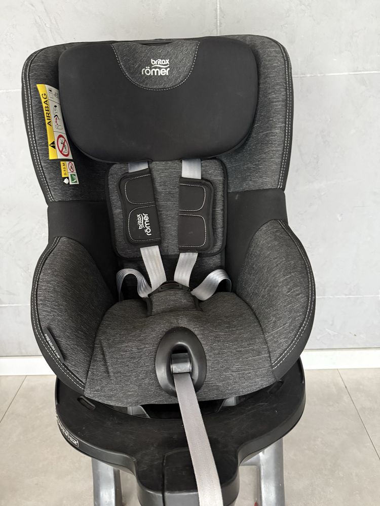 Britax Romer Dualfix M i-Size.