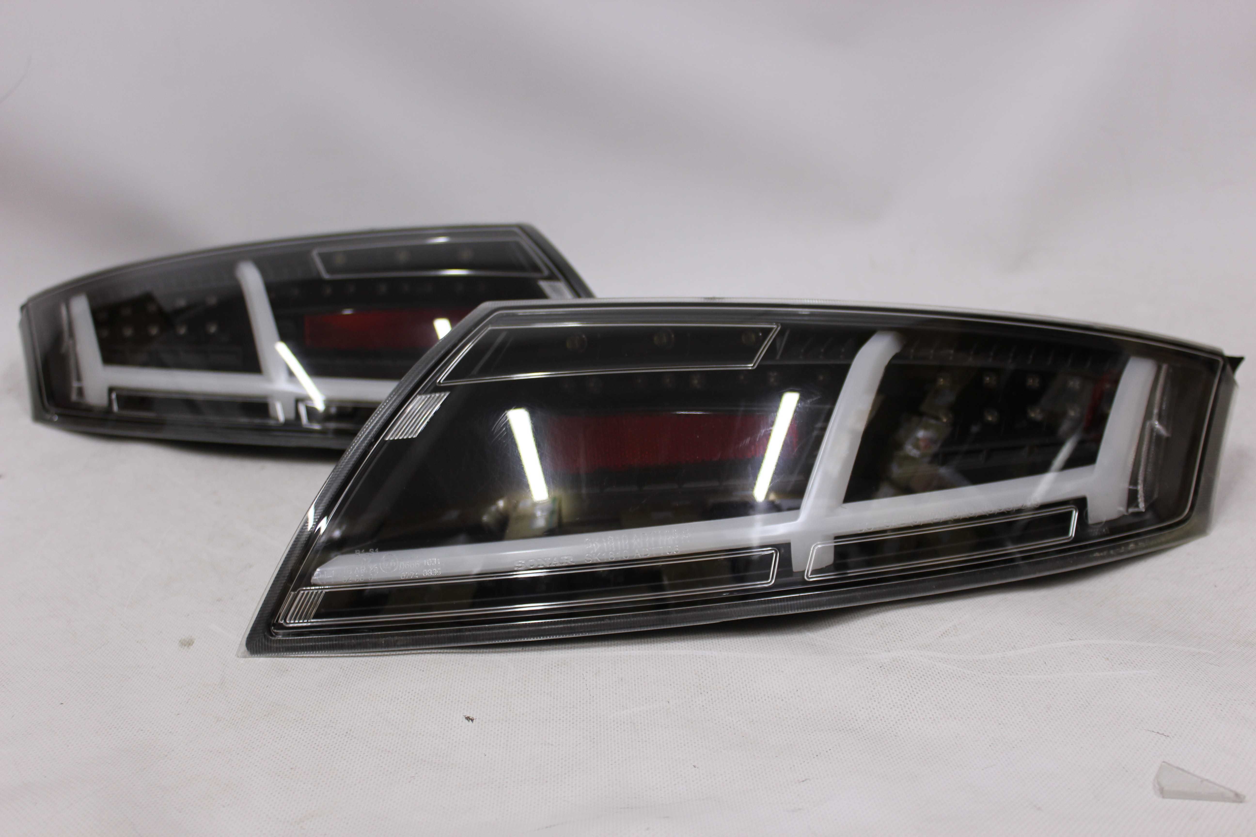 Lampy tylne tył AUDI TT 8J 06-14 LED BAR NEON Dynamiczne CZARNE SMOKE