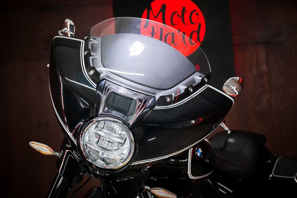 BMW R18 із Японії