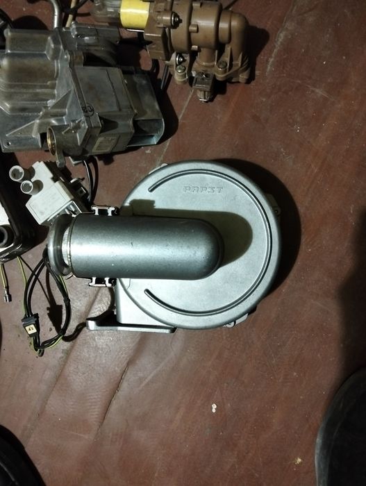 Запчастини до котла вайлант т5 постою невідправляю.