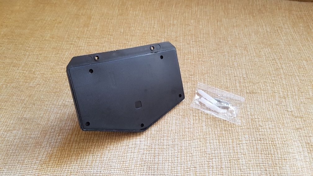 Lampka solarna z detektorem ruchu