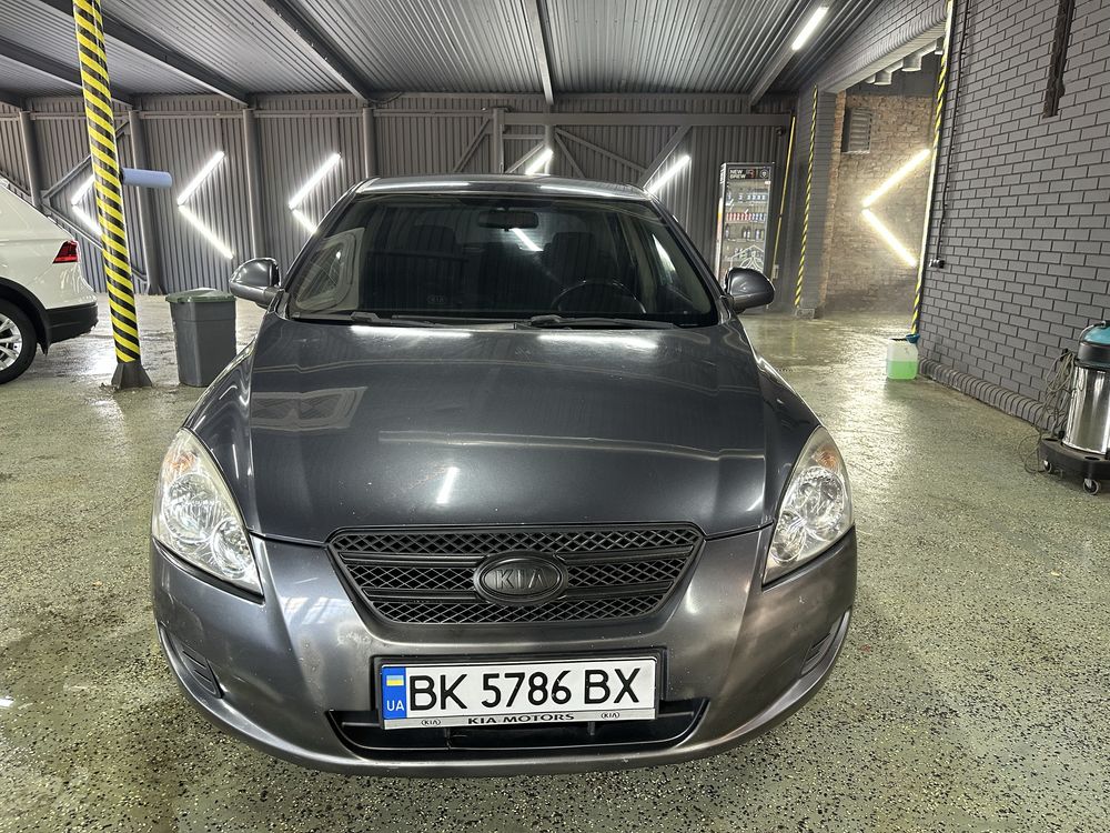 Продам Киа Сид 1.6 дизель