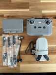 Dron DJI 4K Fly More Combo z kartą pamieci Lexar Gold MiiceoSDXC 256GB