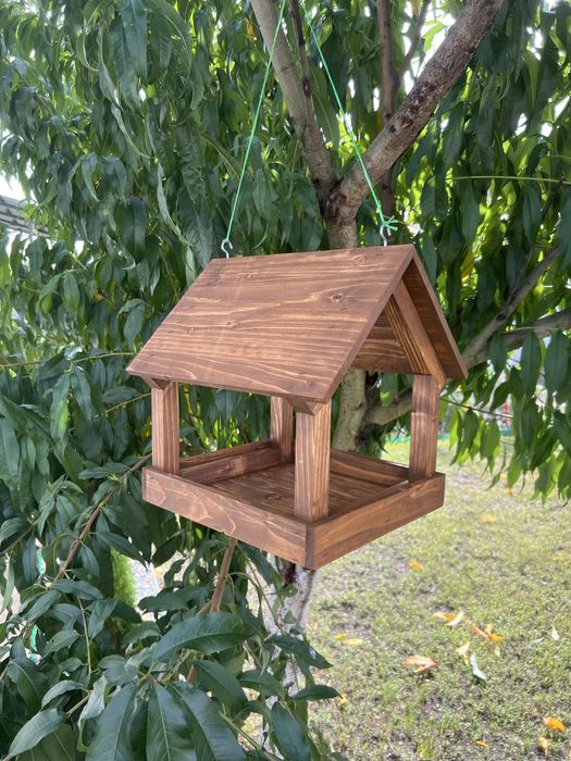 Годівничка для птахів