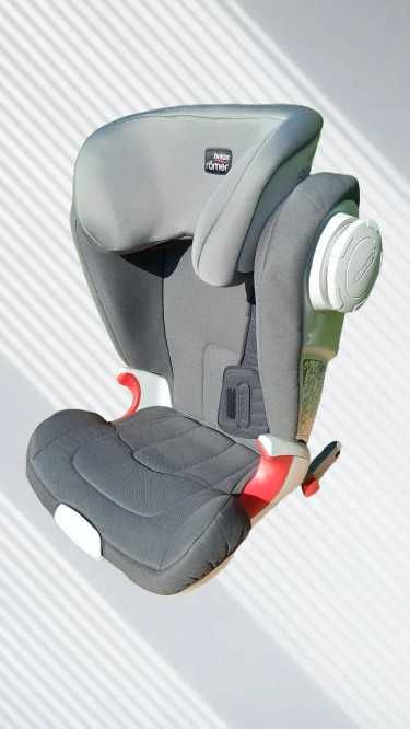 Fotelik Britax Römer Kidfix XP SICT (15-36 kg) – Stan Bardzo Dobry!