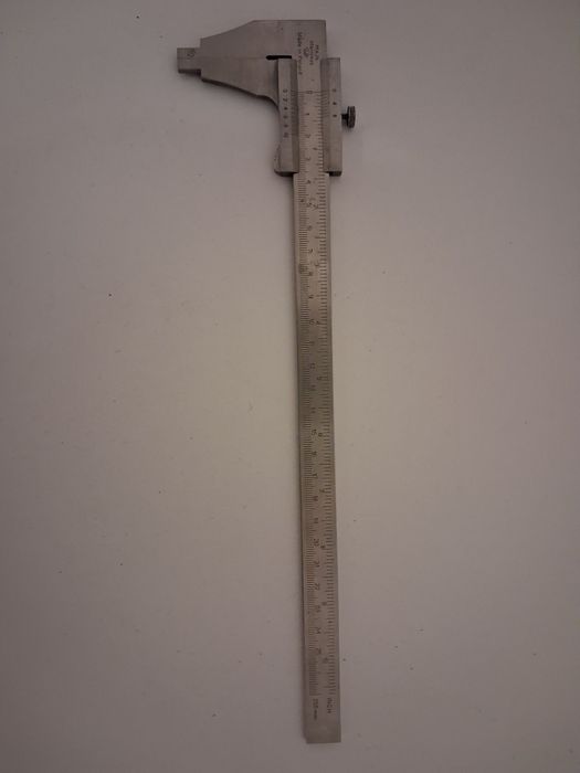 Suwmiarka noniuszowa 250mm