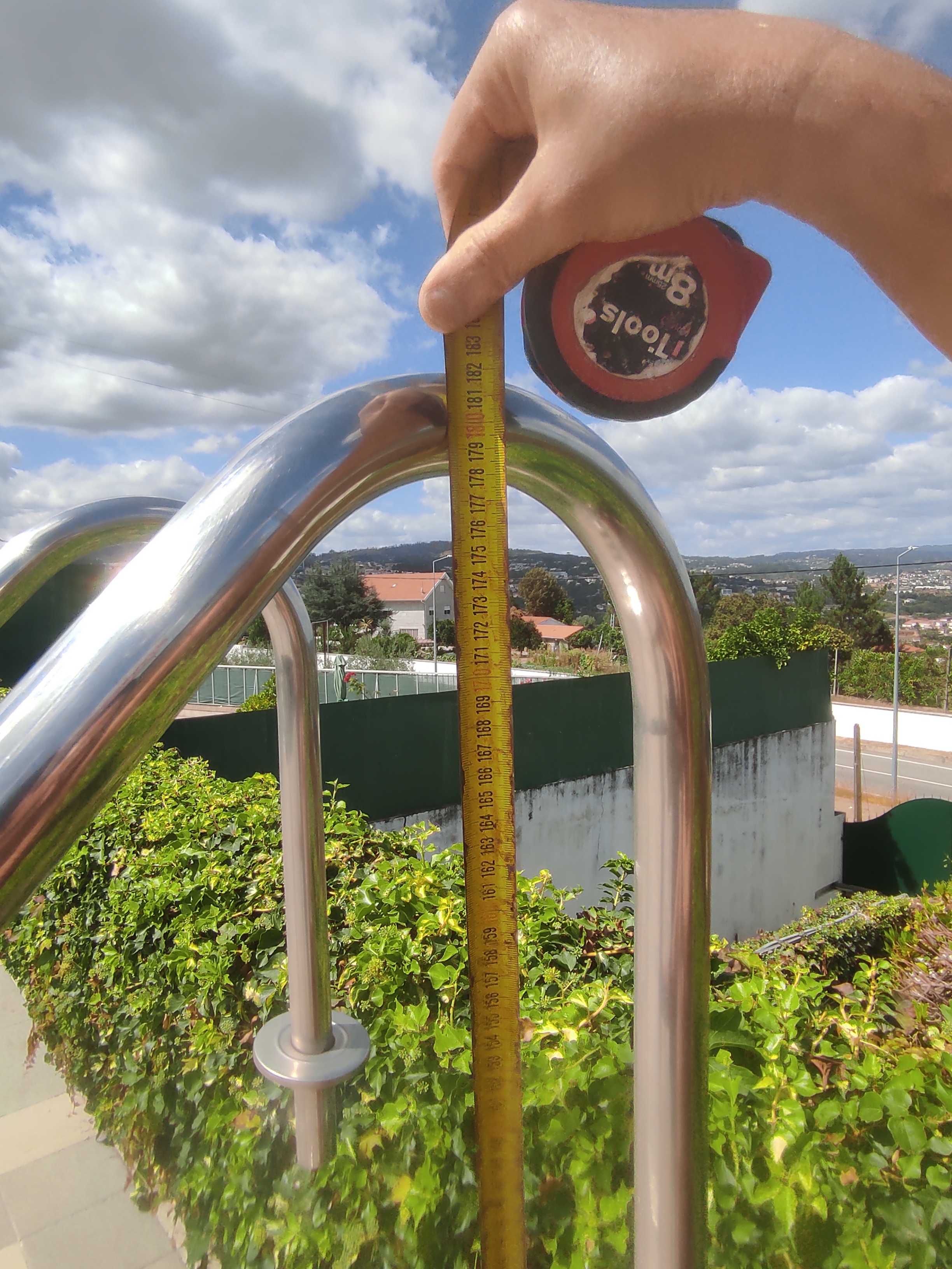 Escada em Inox para piscina