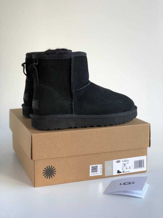 Женские угги , UGG "Mini Black" Размеры 36-41