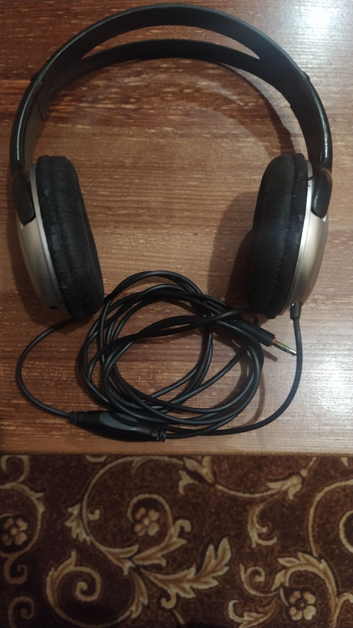 Продам Наушники SONY stereo MDR CD808