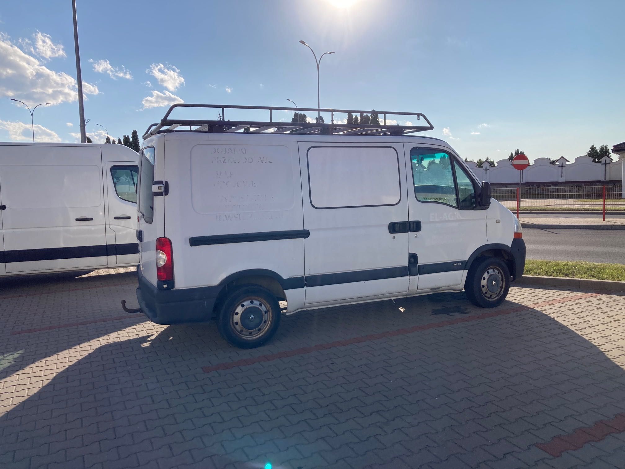 RENAULT MASTER 2,5 dcl bus hak