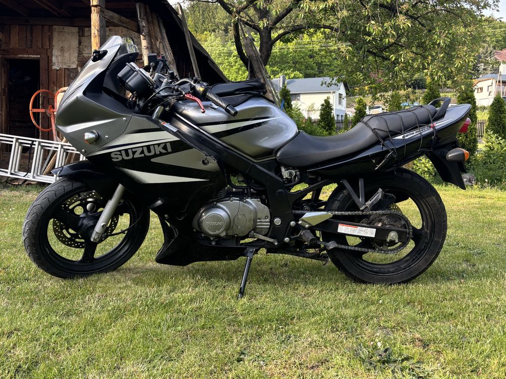 Motocykl Suzuki gs500f