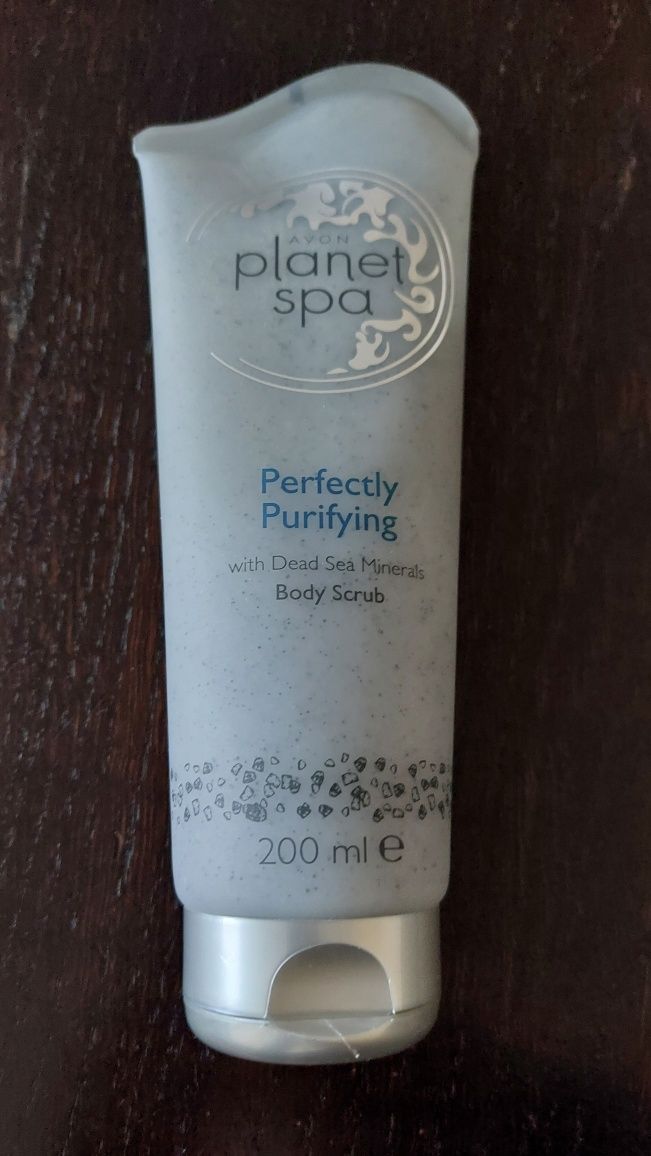 Avon Planet Spa płyn do mycia twarzy koreański aktywny węgiel drzewny