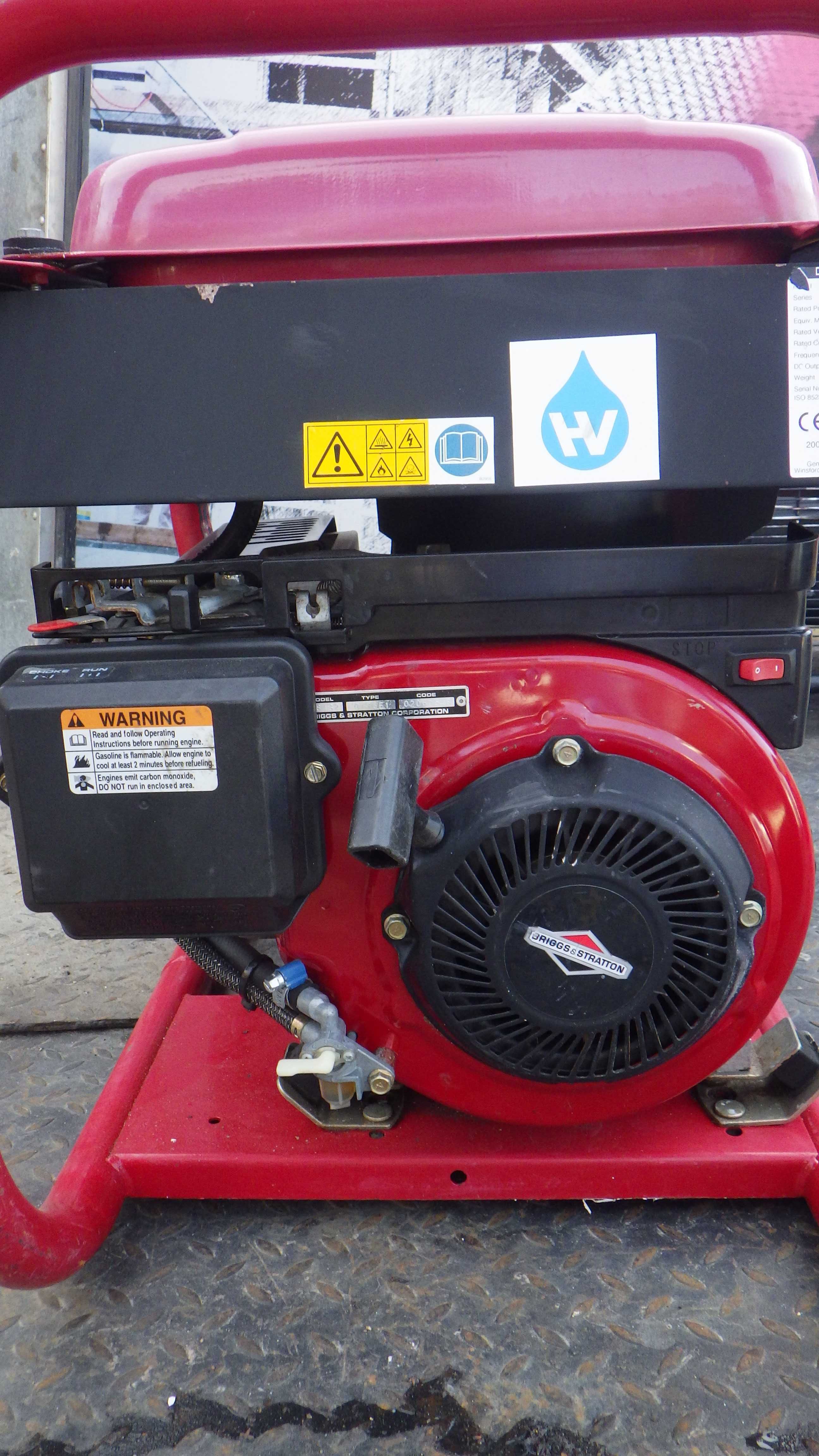 Briggs & Stratton Duzy Agregat Generator Prądotwórczy  Przemyslowy .