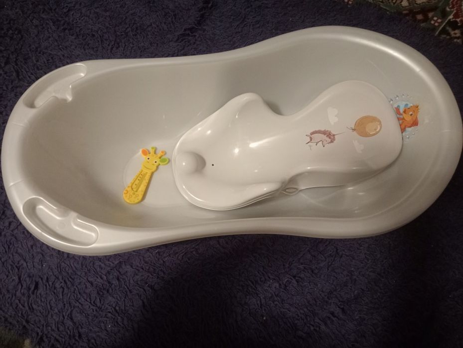 Дитяча ванночка зі спинкою. Продам Терміново