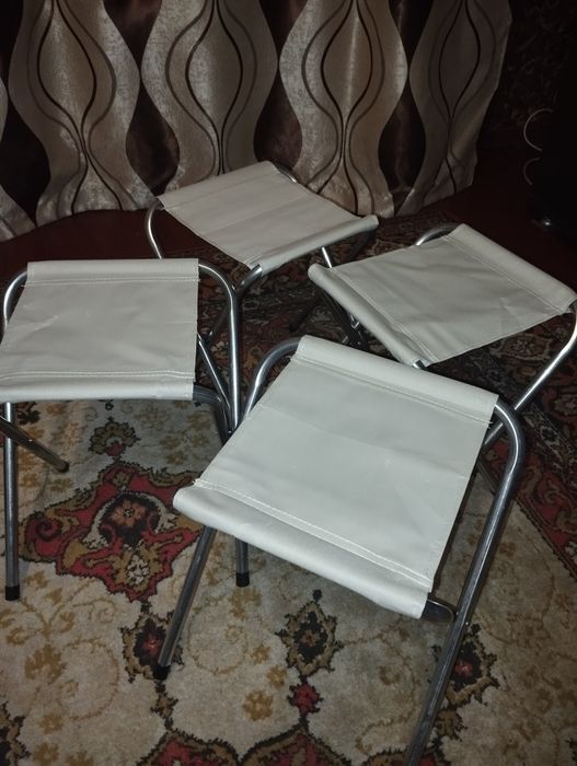 Стільчики для пікніка