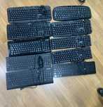 Teclados de varias marcas como novos