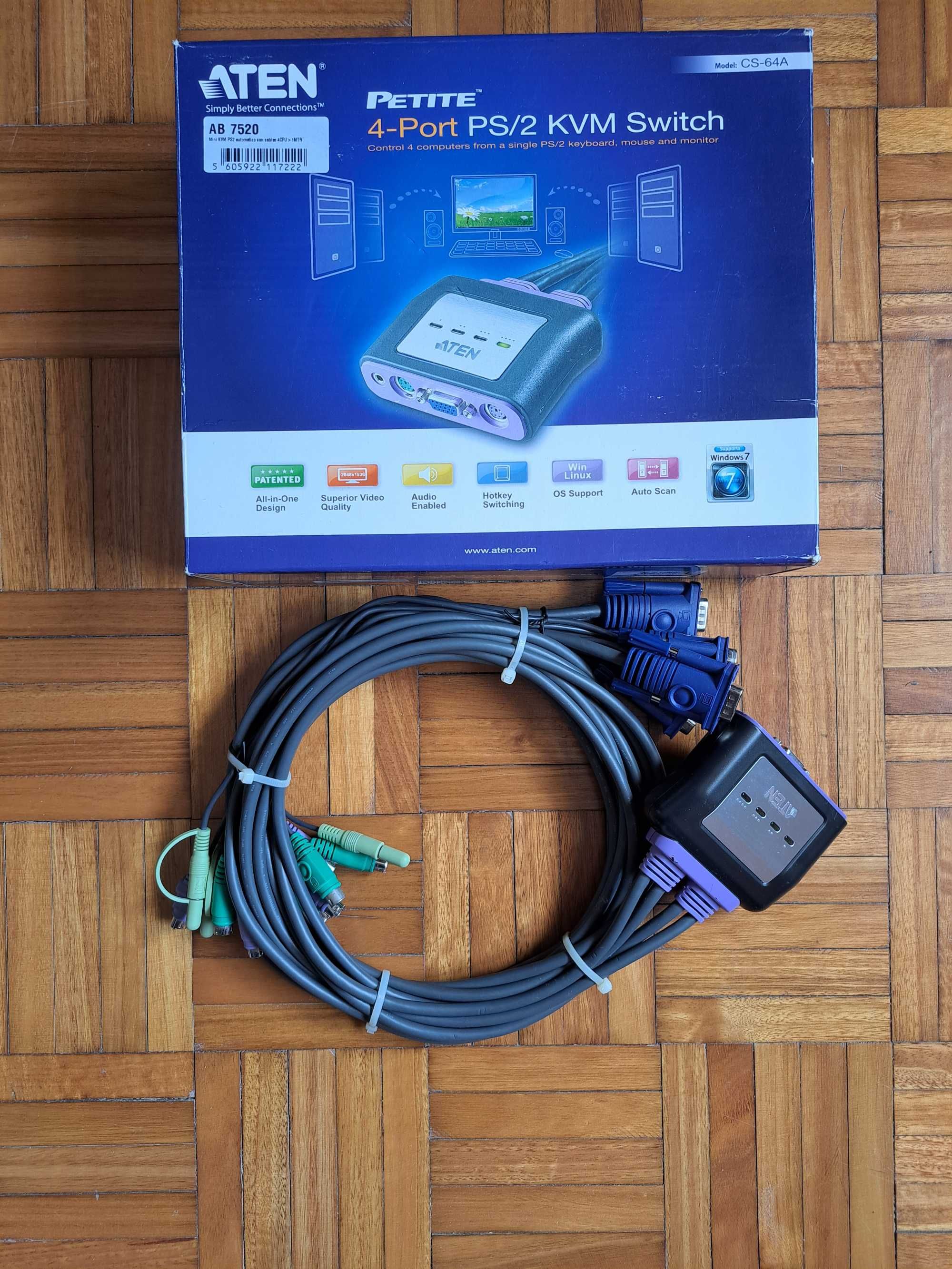 ATEN  kvm switch PS/2 de 4 portas + ATEN  kvm switch PS/2 de 2 portas